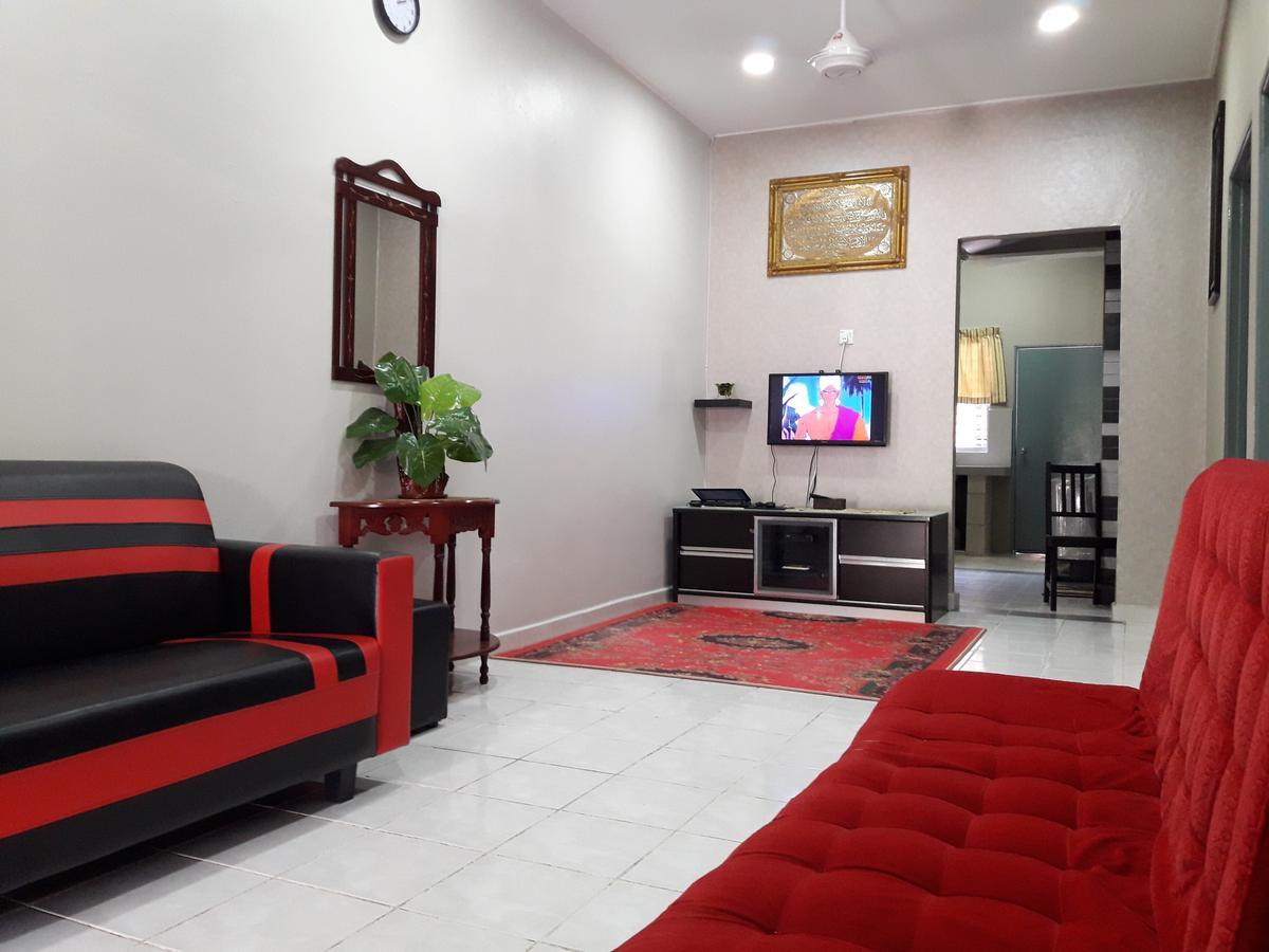 Homestay Bahau Jempol Exterior foto